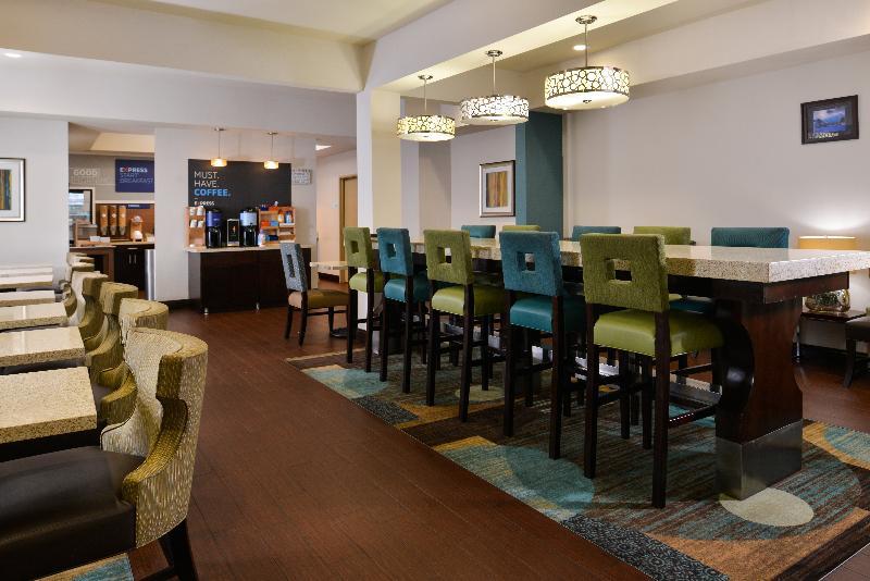 Holiday Inn Express Montgomery East I-85 By Ihg Ngoại thất bức ảnh